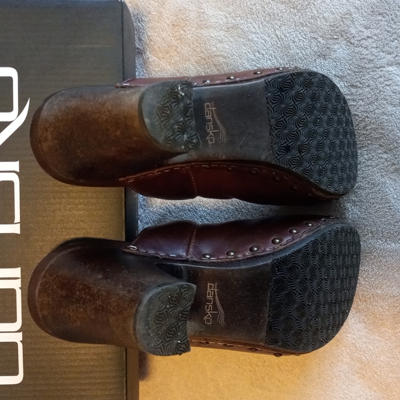 Dansko Rae clog heels - Picture 7 of 8